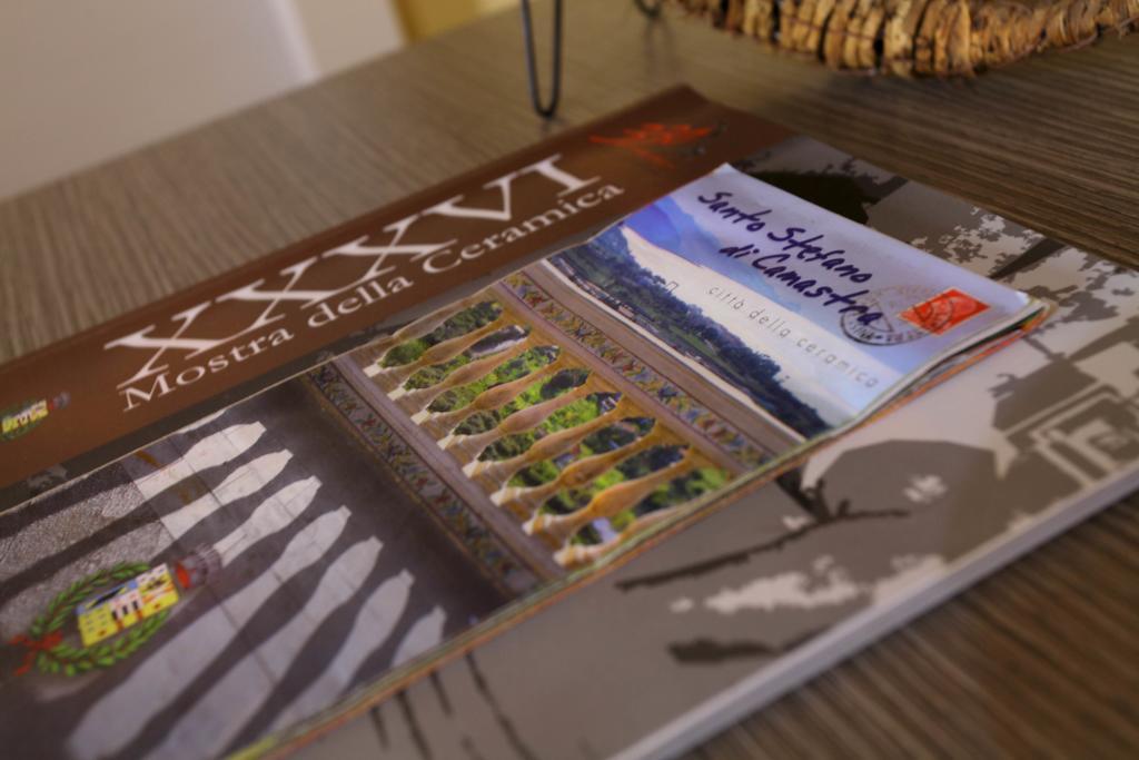 B&B La Grande Mela Santo Stefano di Camastra Phòng bức ảnh